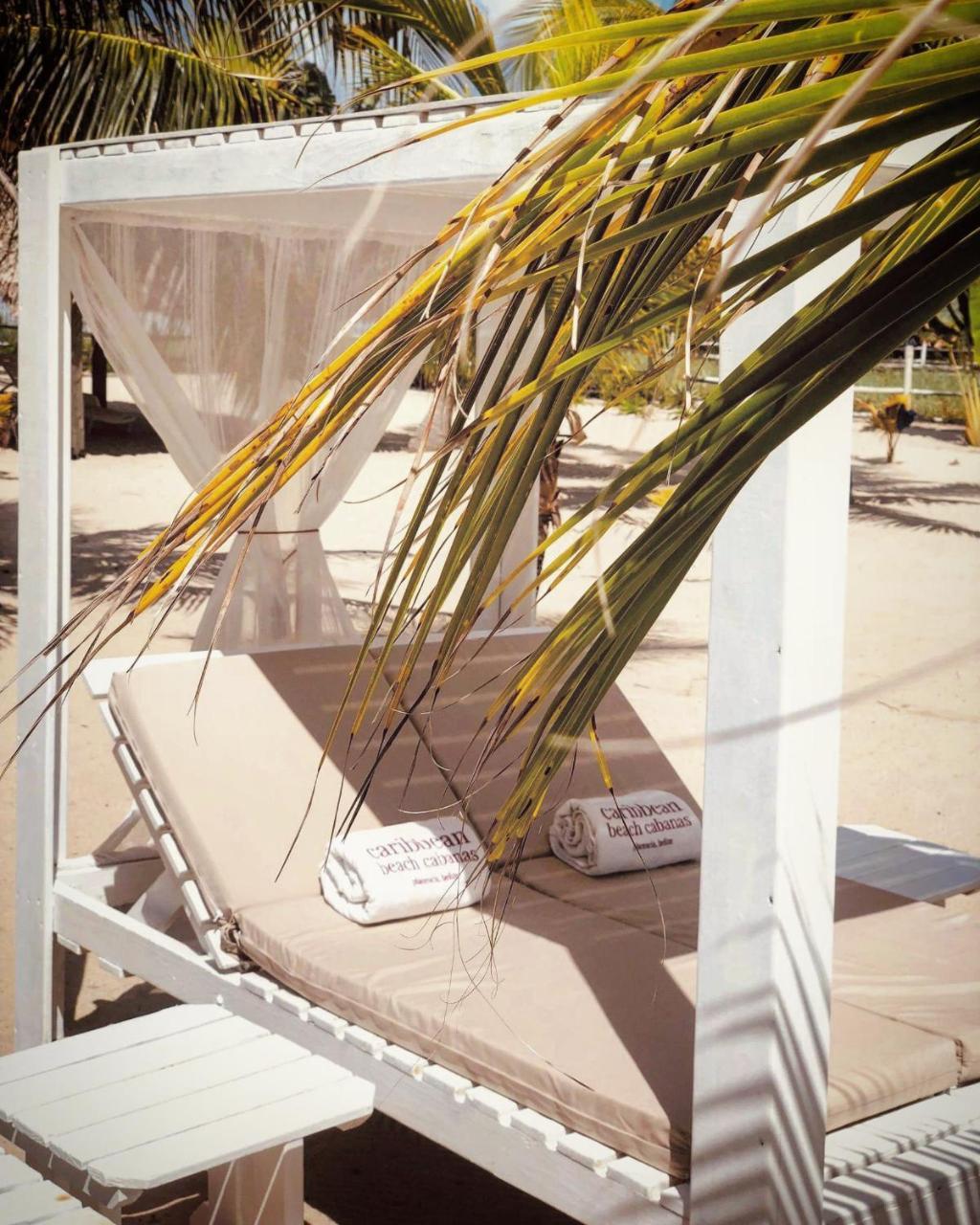 Caribbean Beach Cabanas Placencia Esterno foto