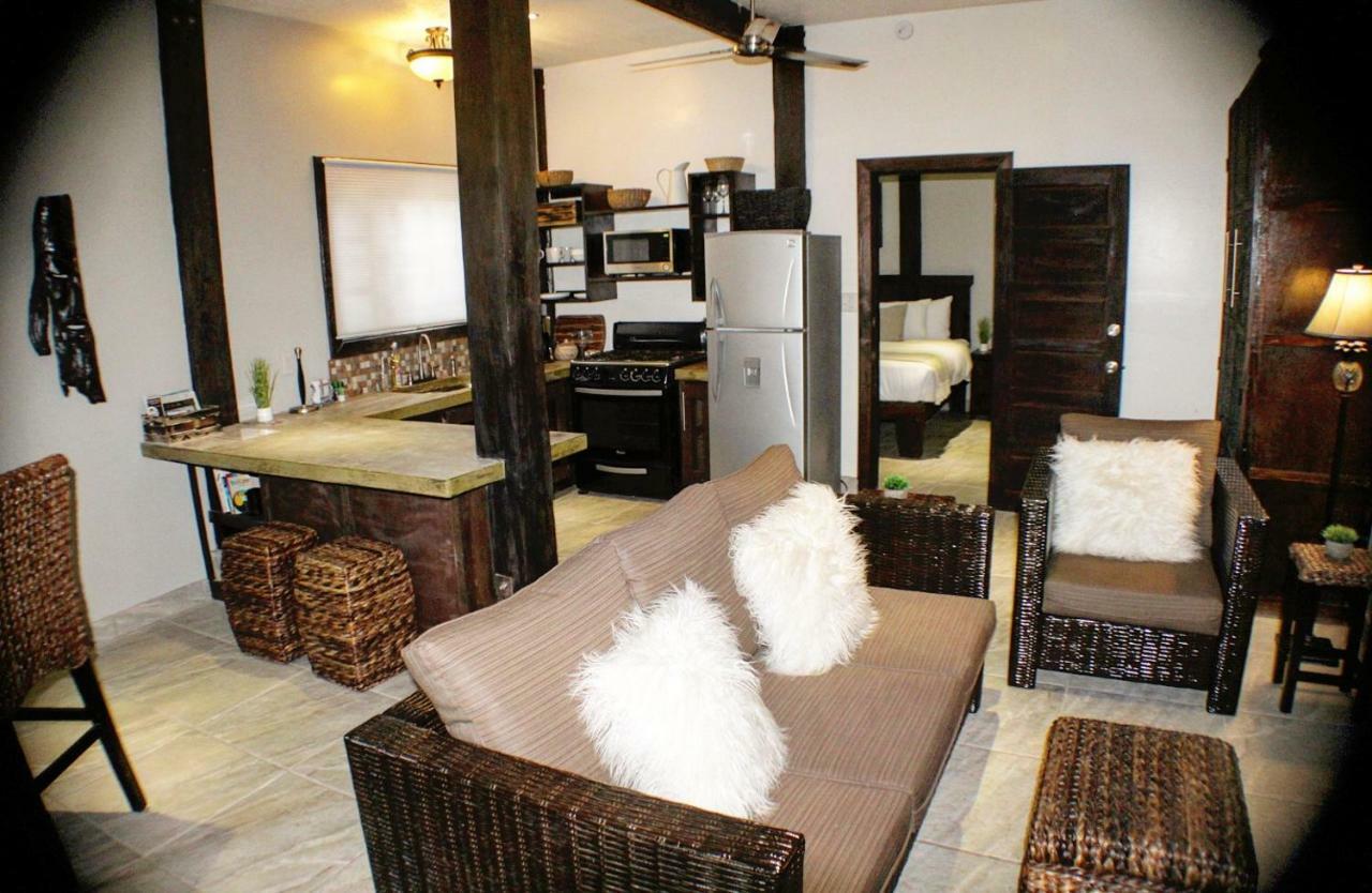 Caribbean Beach Cabanas Placencia Esterno foto